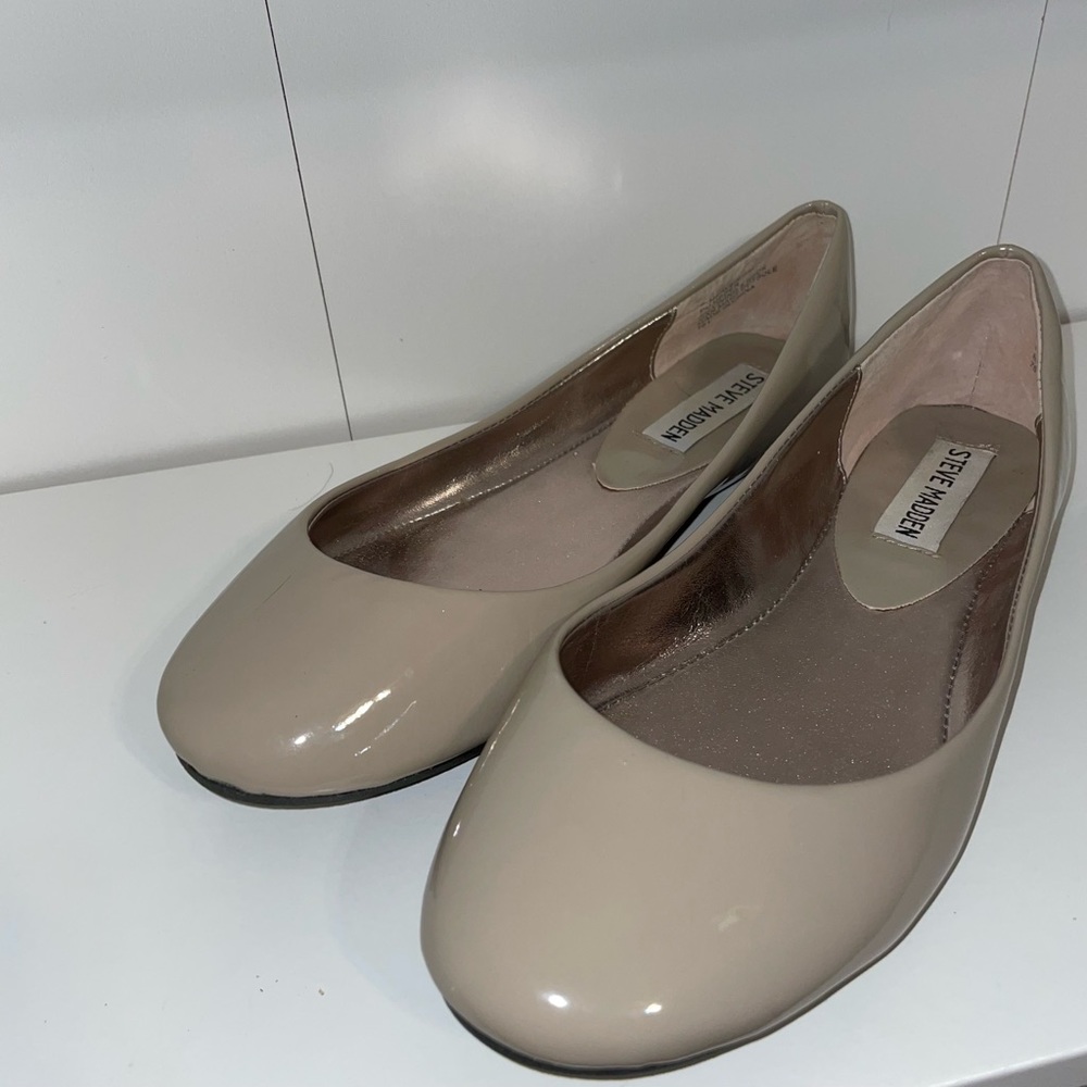 Steve Madden Nude Ballerina Flats